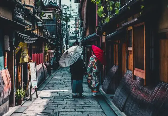 借助运动心理学家指导篮球运动员减压的方案_0